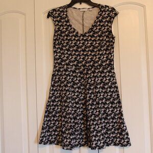 New York and Company EUC Dress Size M Black and White Elephants